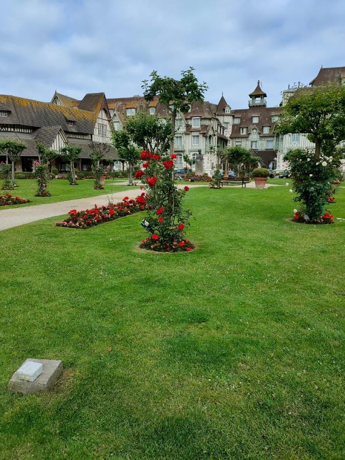 Appartement - Residence Du Golf Deauville 2 Екстер'єр фото
